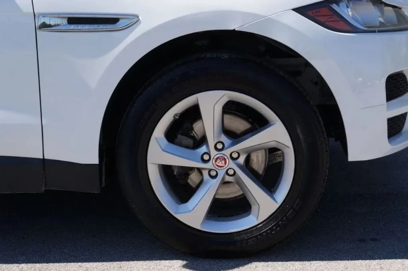 2018 Jaguar F-Pace - Image 10 of 20