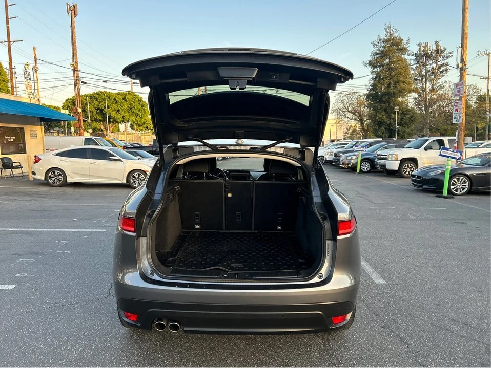 2018 Jaguar F-Pace - Image 13 of 20
