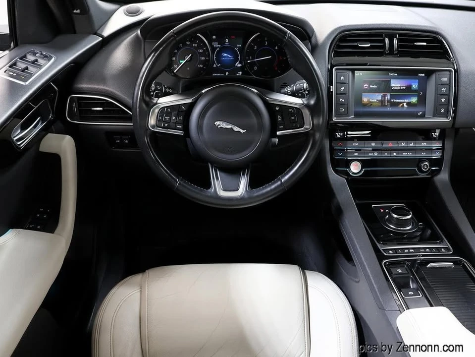 2018 Jaguar F-Pace - Image 16 of 20
