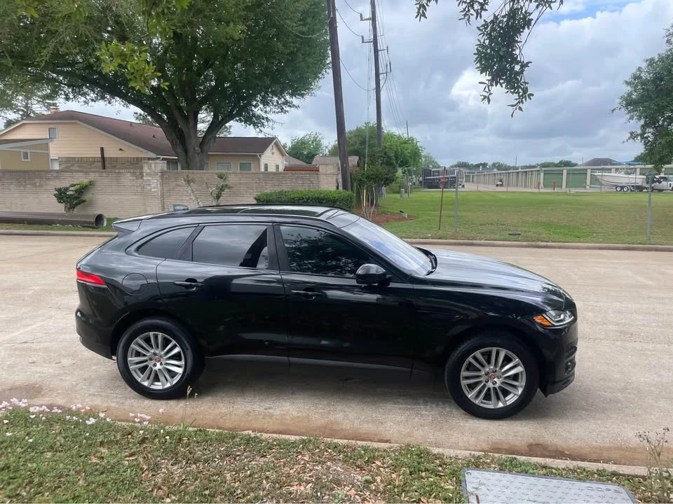 2018 Jaguar F-Pace - Image 2 of 20