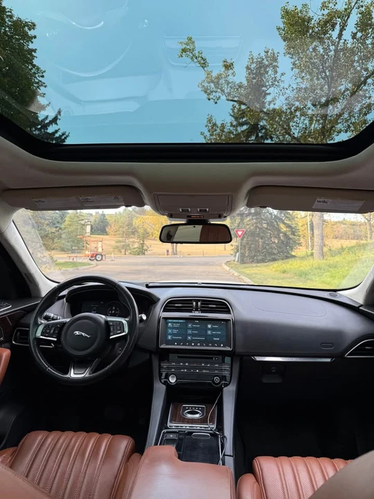 2018 Jaguar F-Pace - Image 11 of 11