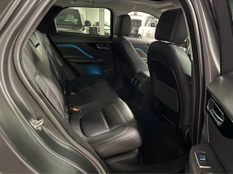 2018 Jaguar F-Pace - Image 16 of 20