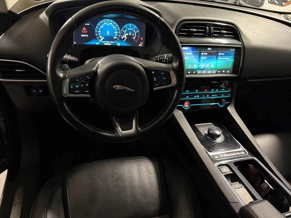 2018 Jaguar F-Pace - Image 14 of 20