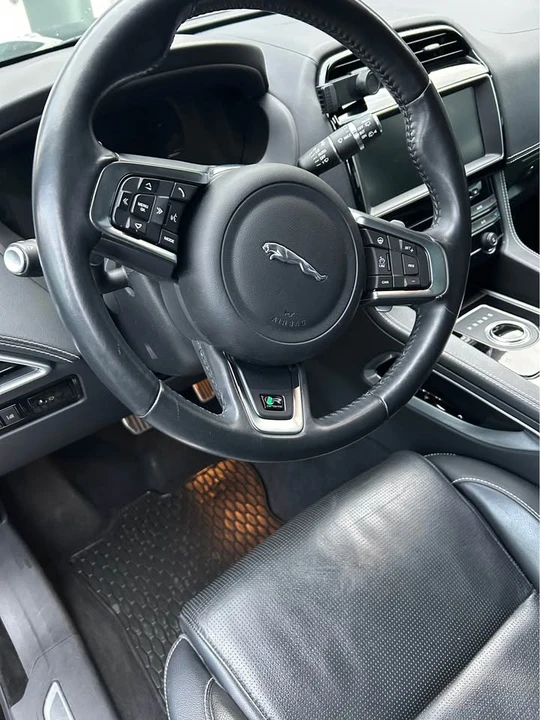 2018 Jaguar F-Pace - Image 20 of 20