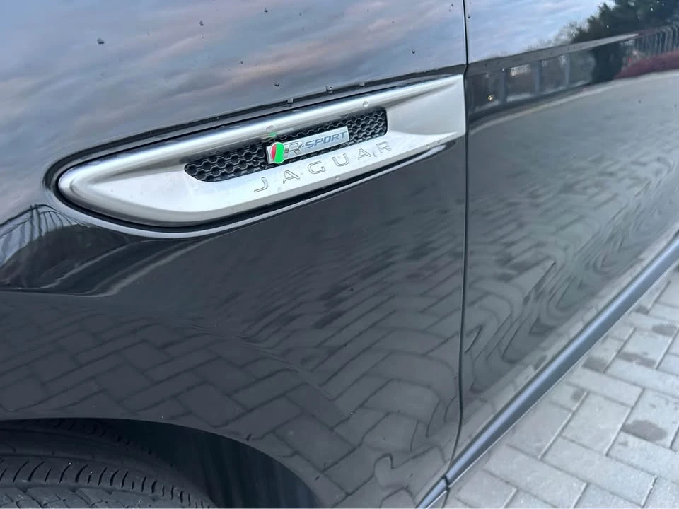 2018 Jaguar F-Pace - Image 8 of 20
