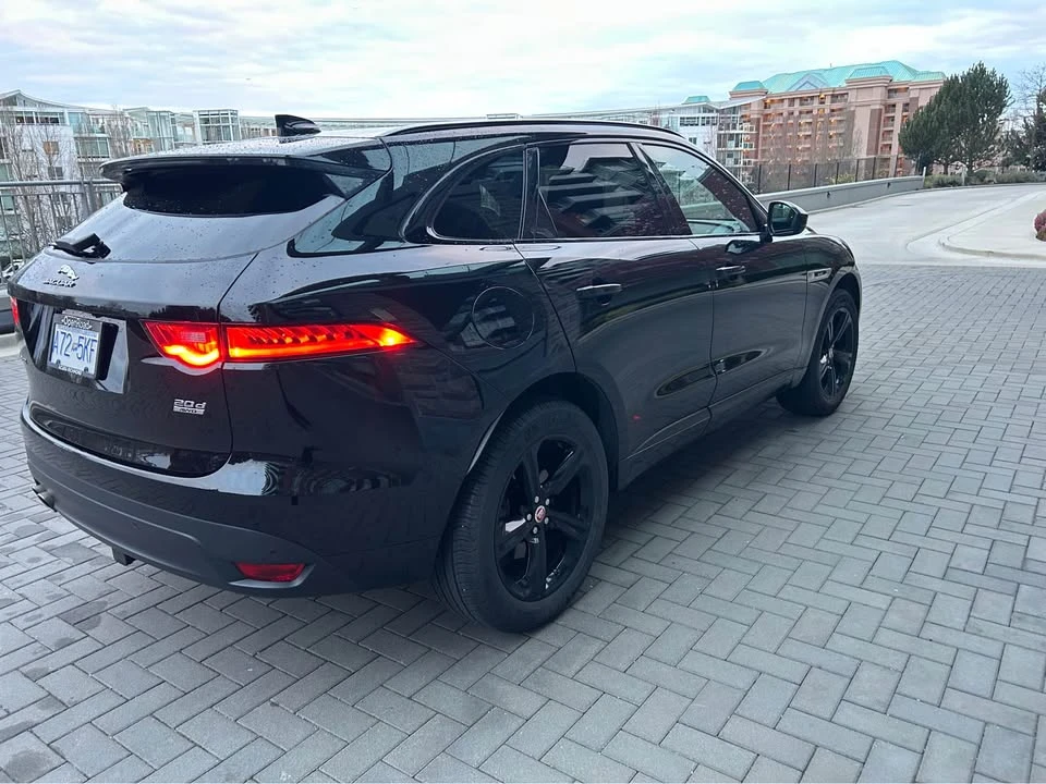 2018 Jaguar F-Pace - Image 2 of 20