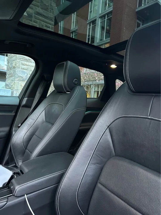 2018 Jaguar F-Pace - Image 11 of 20