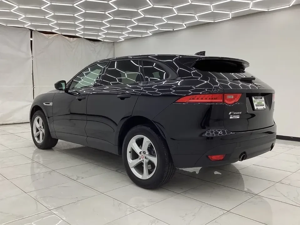 2018 Jaguar F-Pace - Image 8 of 17