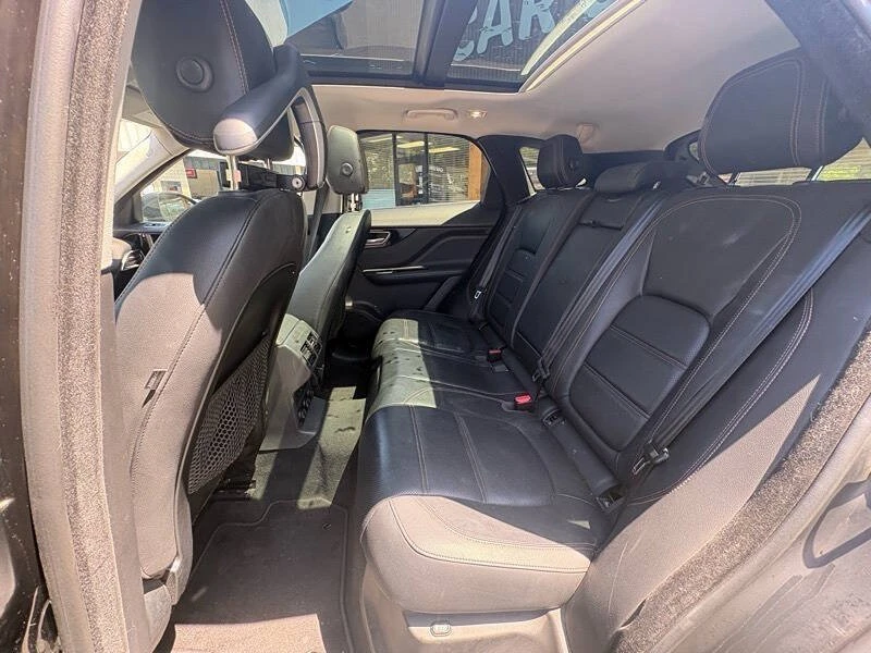 2018 Jaguar F-Pace - Image 16 of 19