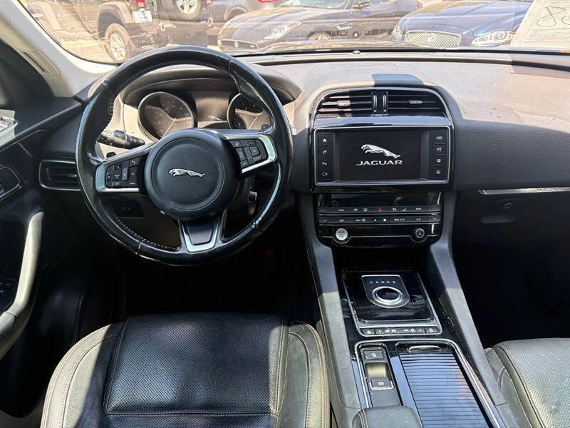 2018 Jaguar F-Pace - Image 12 of 19