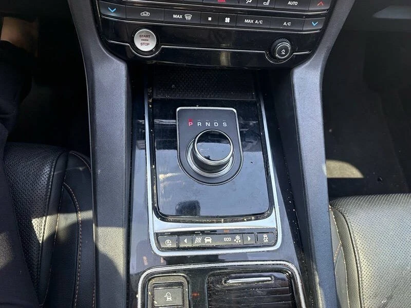 2018 Jaguar F-Pace - Image 19 of 19
