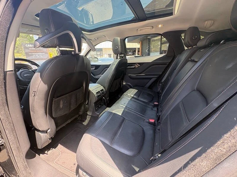2018 Jaguar F-Pace - Image 15 of 19