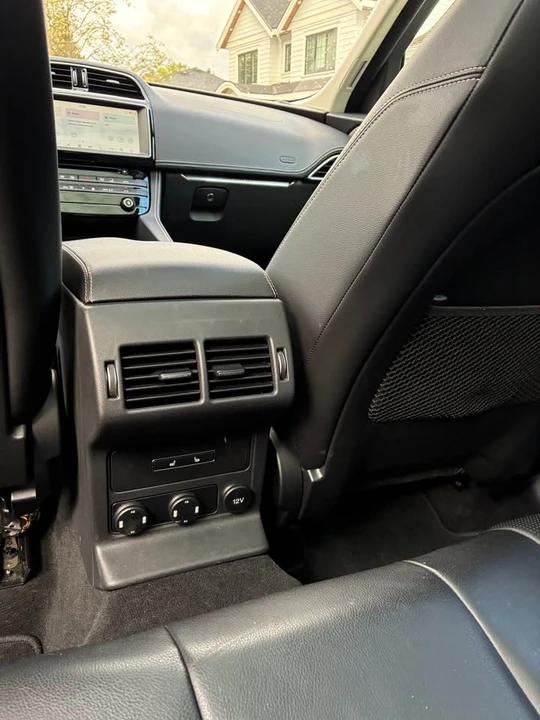 2018 Jaguar F-Pace - Image 15 of 17