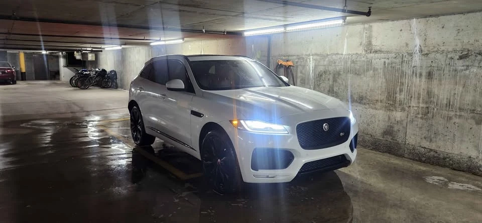 2018 Jaguar F-Pace - Image 3 of 11