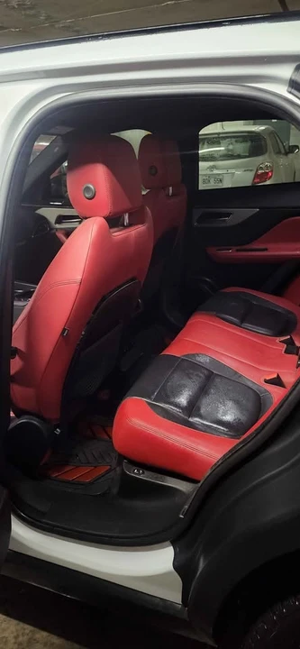 2018 Jaguar F-Pace - Image 10 of 11