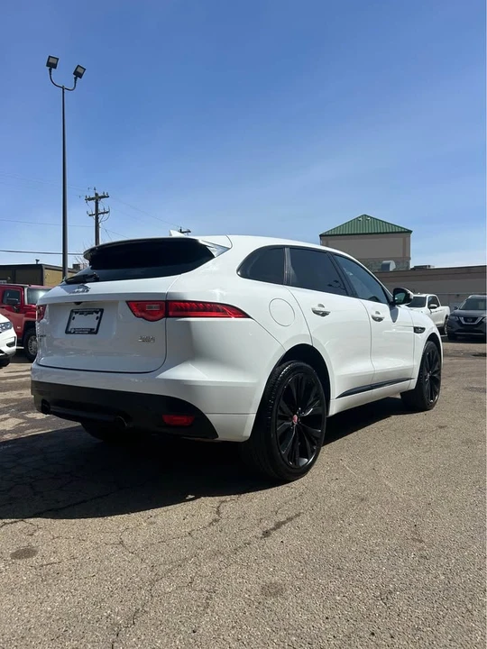 2018 Jaguar F-Pace - Image 3 of 12