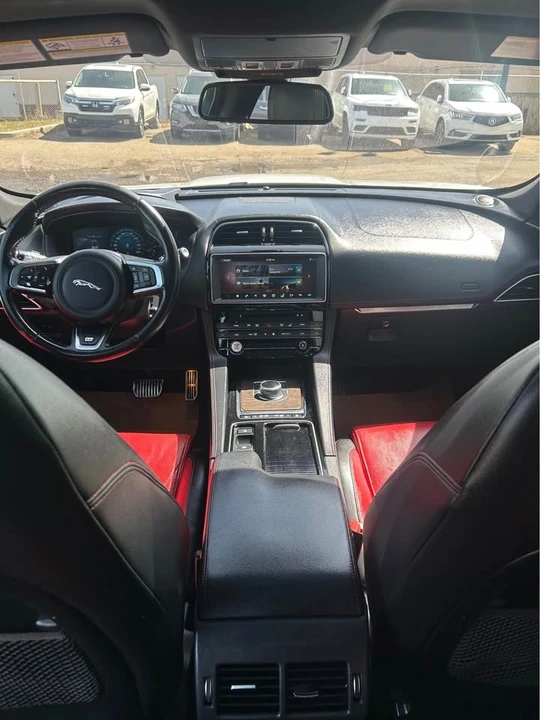 2018 Jaguar F-Pace - Image 6 of 12