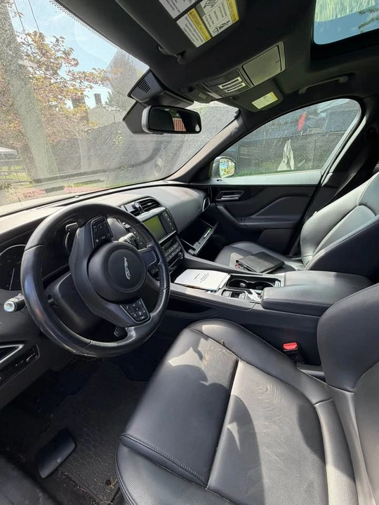 2018 Jaguar F-Pace - Image 3 of 9