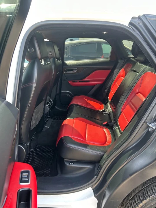 2018 Jaguar F-Pace - Image 8 of 12