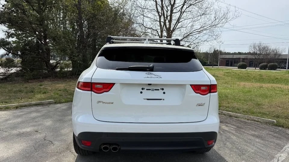 2018 Jaguar F-Pace - Image 7 of 20