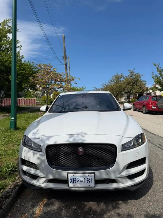 2018 Jaguar F-Pace - Image 8 of 9