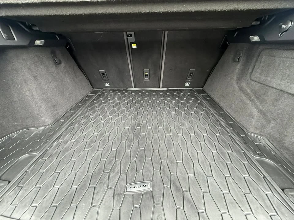 2018 Jaguar F-Pace - Image 11 of 20