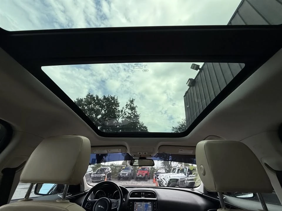 2018 Jaguar F-Pace - Image 20 of 20
