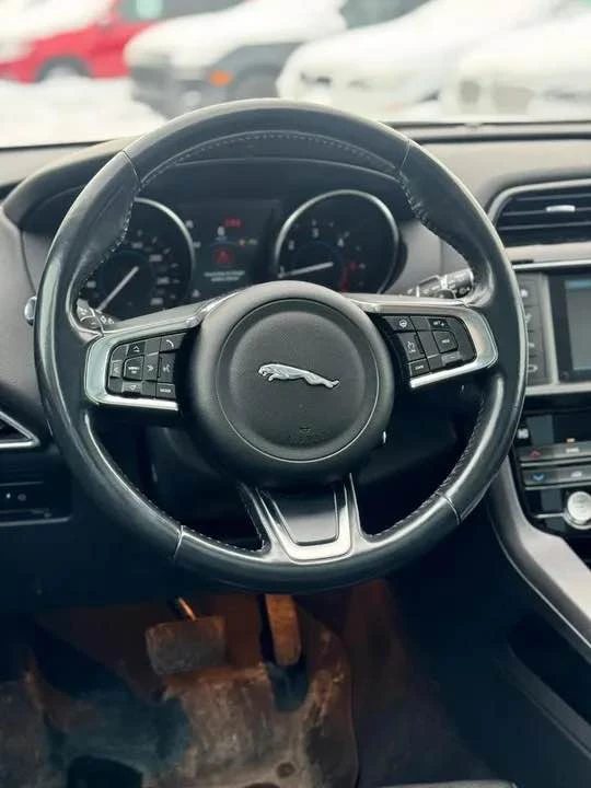 2018 Jaguar F-Pace - Image 9 of 14