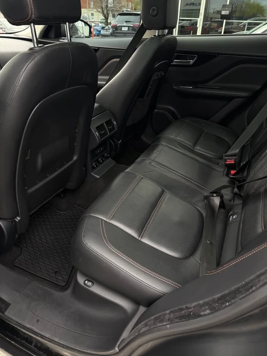 2018 Jaguar F-Pace - Image 6 of 8