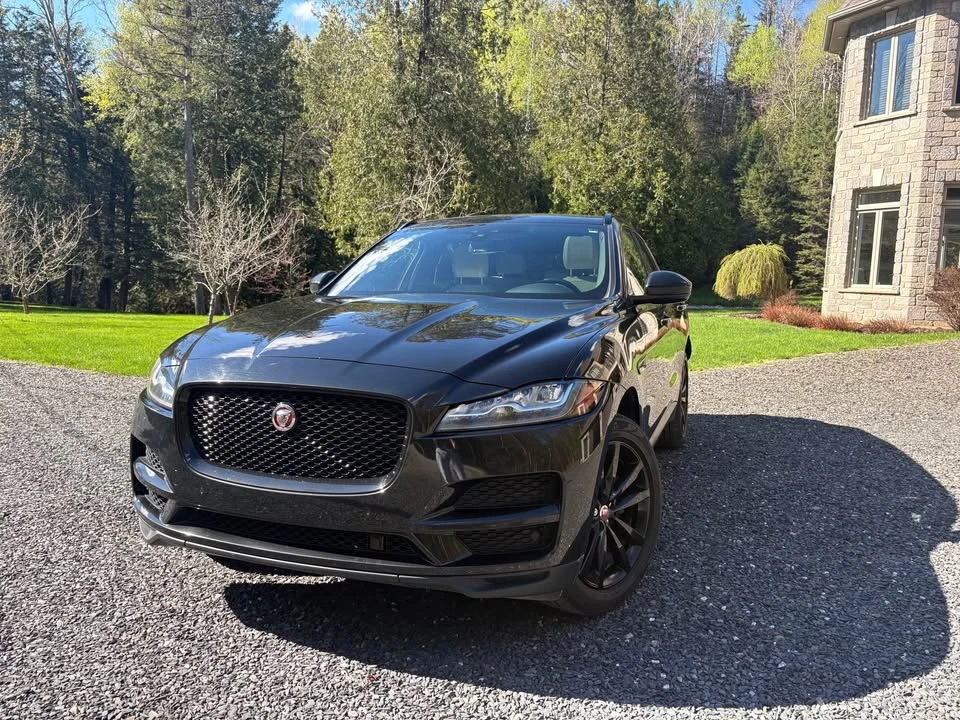2018 Jaguar F-Pace - Image 2 of 7