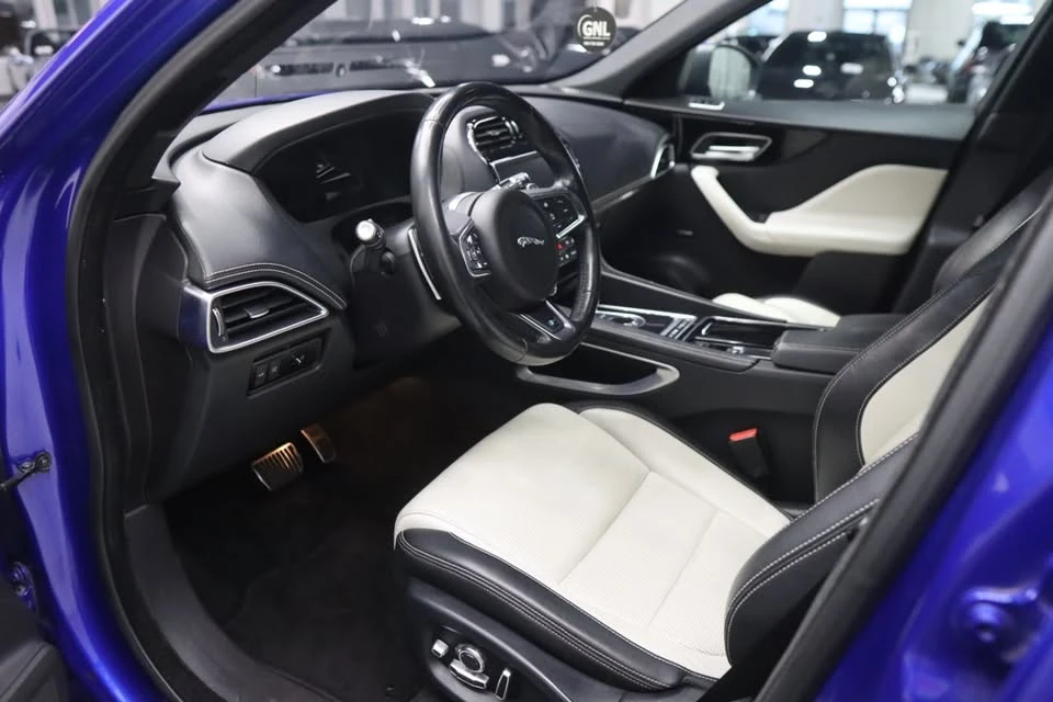 2018 Jaguar F-Pace - Image 7 of 12