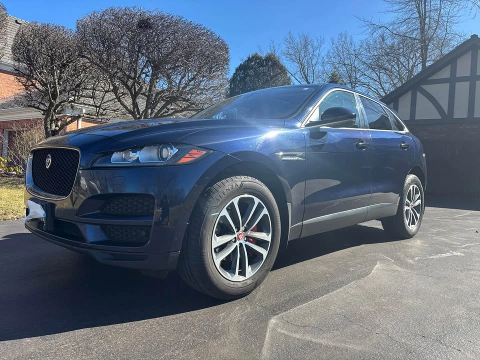 2018 Jaguar F-Pace - Image 2 of 8