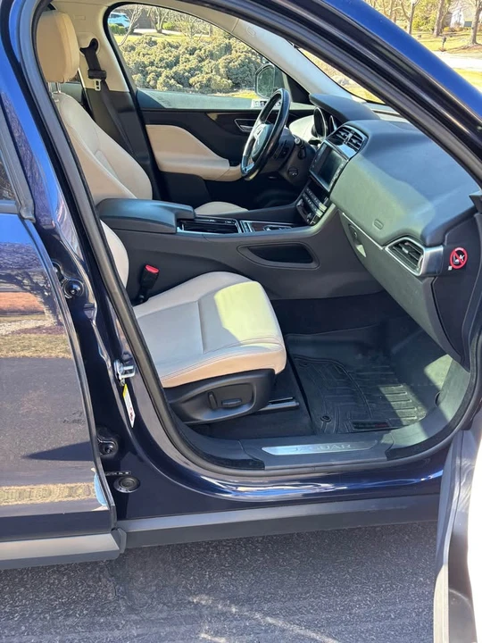 2018 Jaguar F-Pace - Image 6 of 8