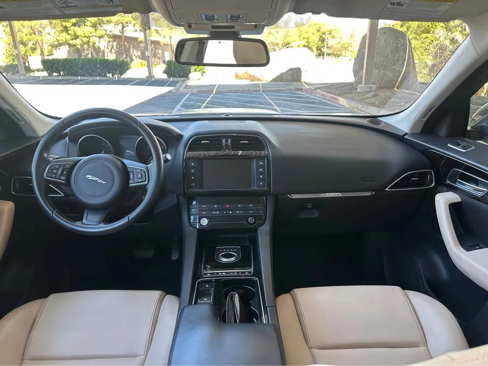 2018 Jaguar F-Pace - Image 7 of 9