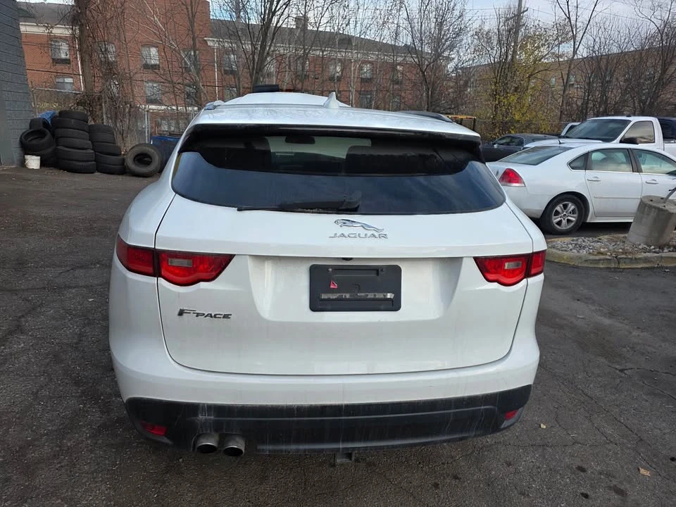 2018 Jaguar F-Pace - Image 2 of 4