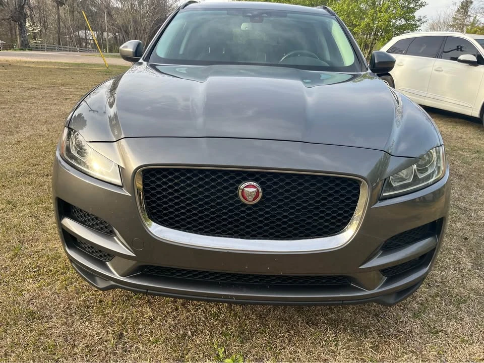 2018 Jaguar F-Pace - Image 2 of 4
