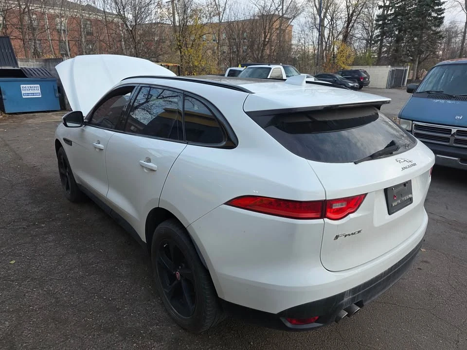 2018 Jaguar F-Pace - Image 3 of 4