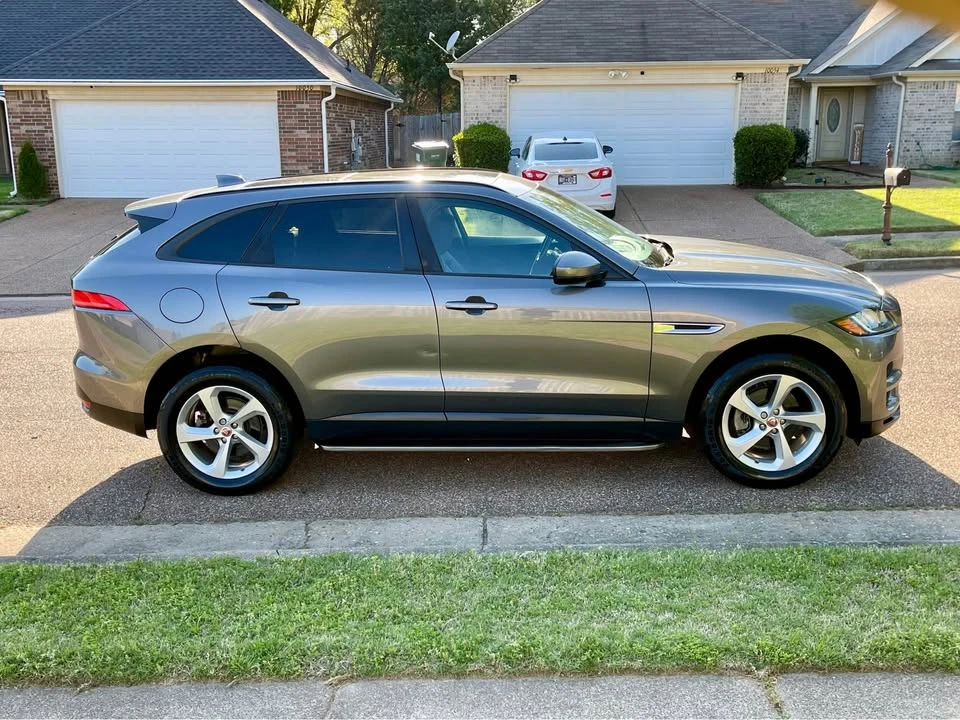 2018 Jaguar F-Pace - Image 3 of 10