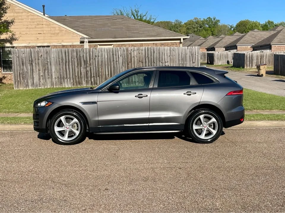 2018 Jaguar F-Pace - Image 7 of 10