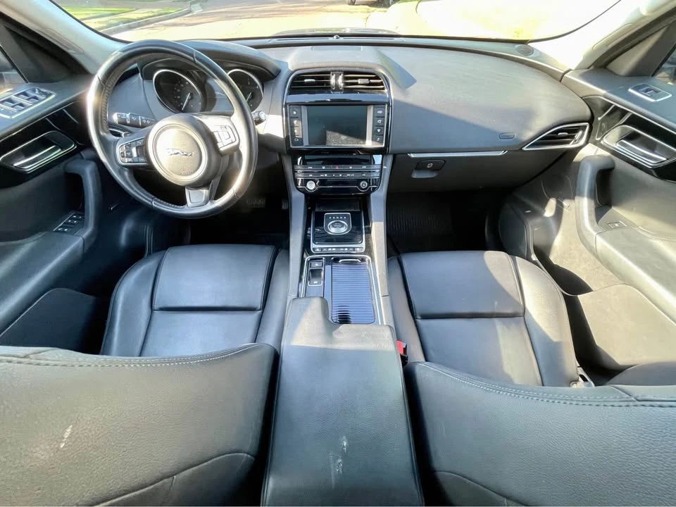 2018 Jaguar F-Pace - Image 8 of 10