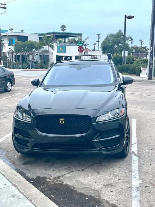 2018 Jaguar F-Pace - Image 8 of 8