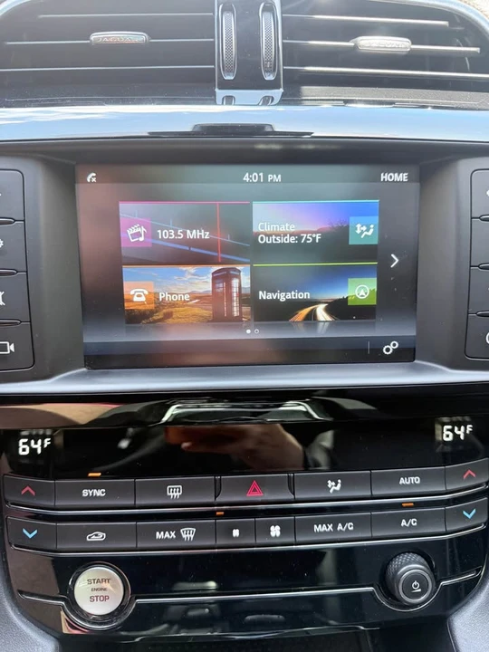 2018 Jaguar F-Pace - Image 8 of 12