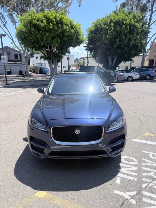 2018 Jaguar F-Pace - Image 2 of 12