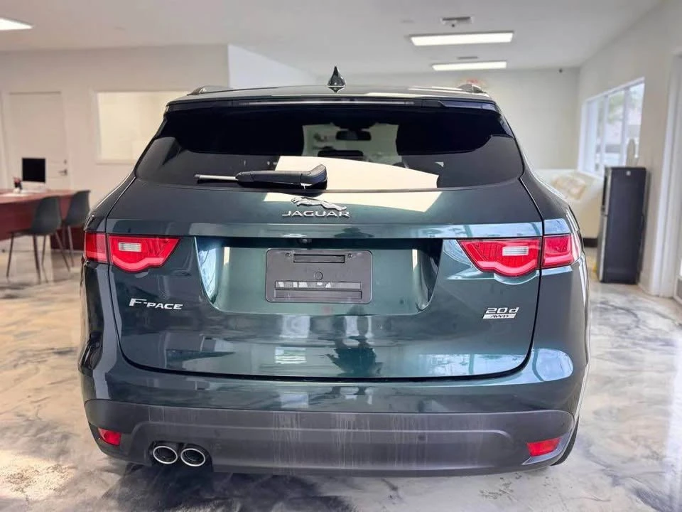 2018 Jaguar F-Pace - Image 5 of 17