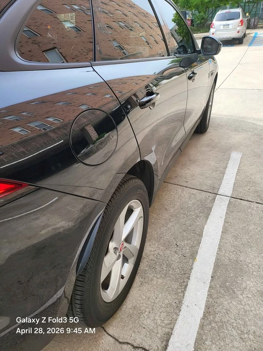 2018 Jaguar F-Pace - Image 7 of 9