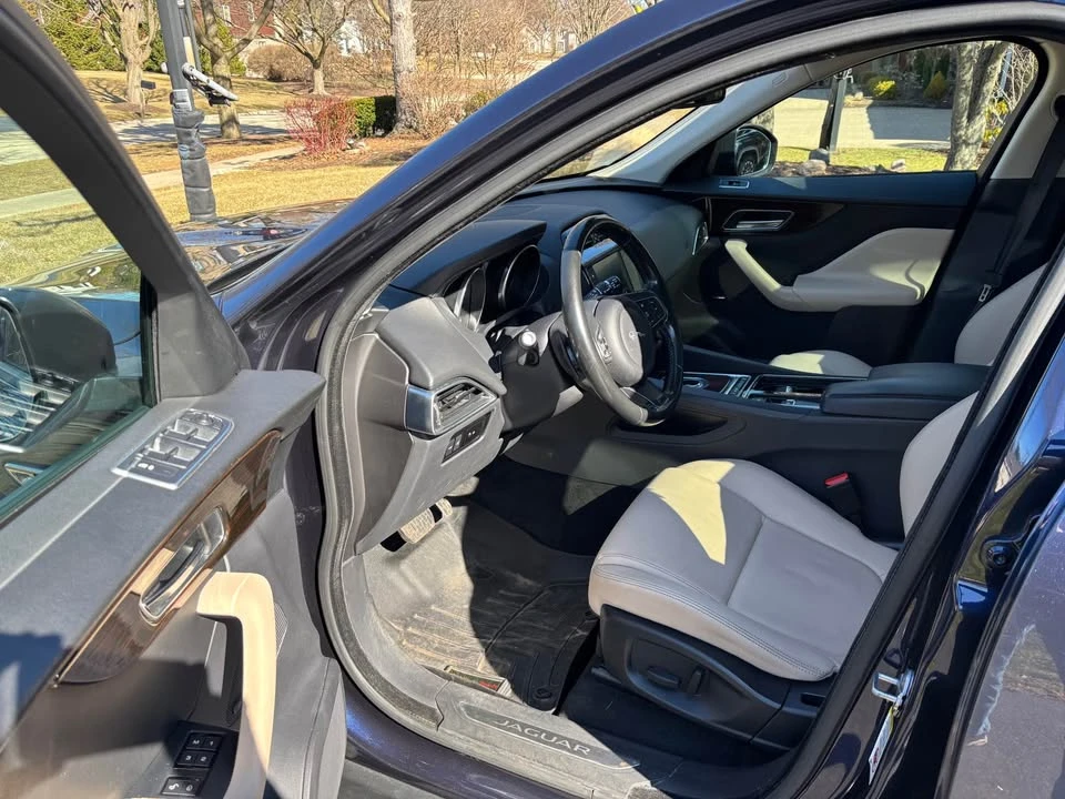 2018 Jaguar F-Pace - Image 6 of 10