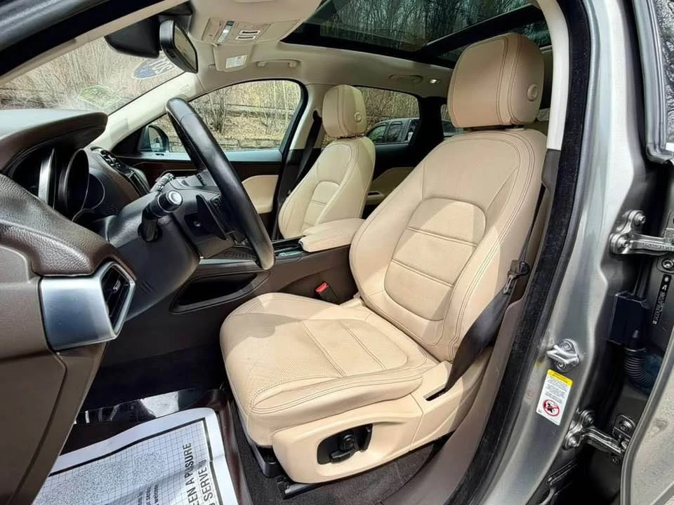 2018 Jaguar F-Pace - Image 10 of 19