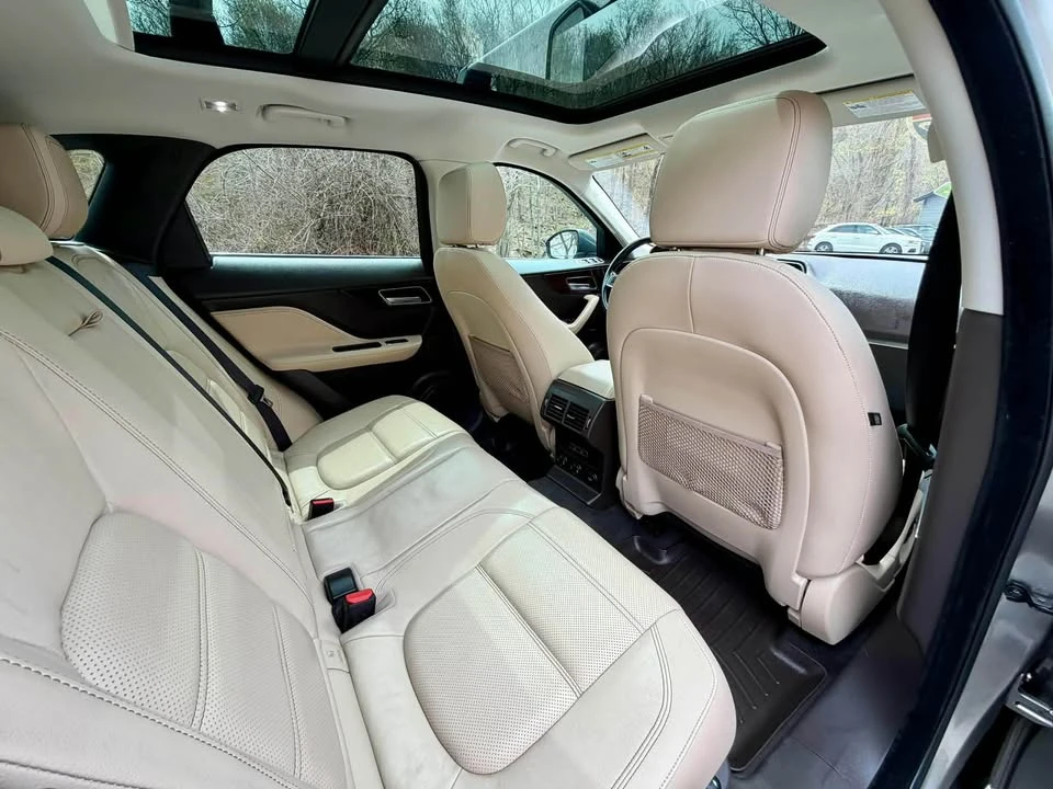 2018 Jaguar F-Pace - Image 15 of 20