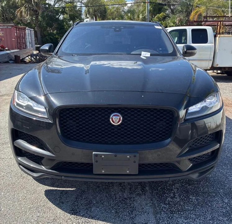 2018 Jaguar F-Pace - Image 7 of 13