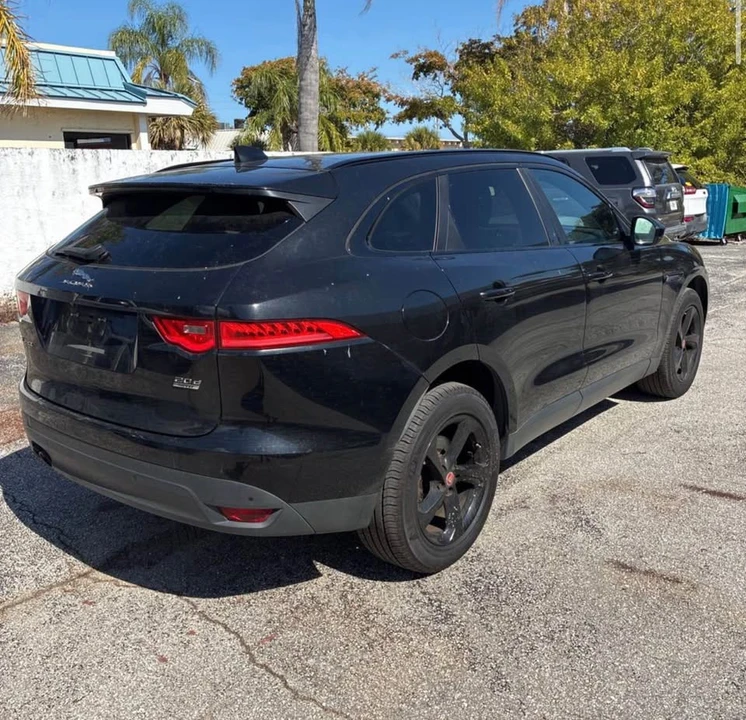 2018 Jaguar F-Pace - Image 4 of 13